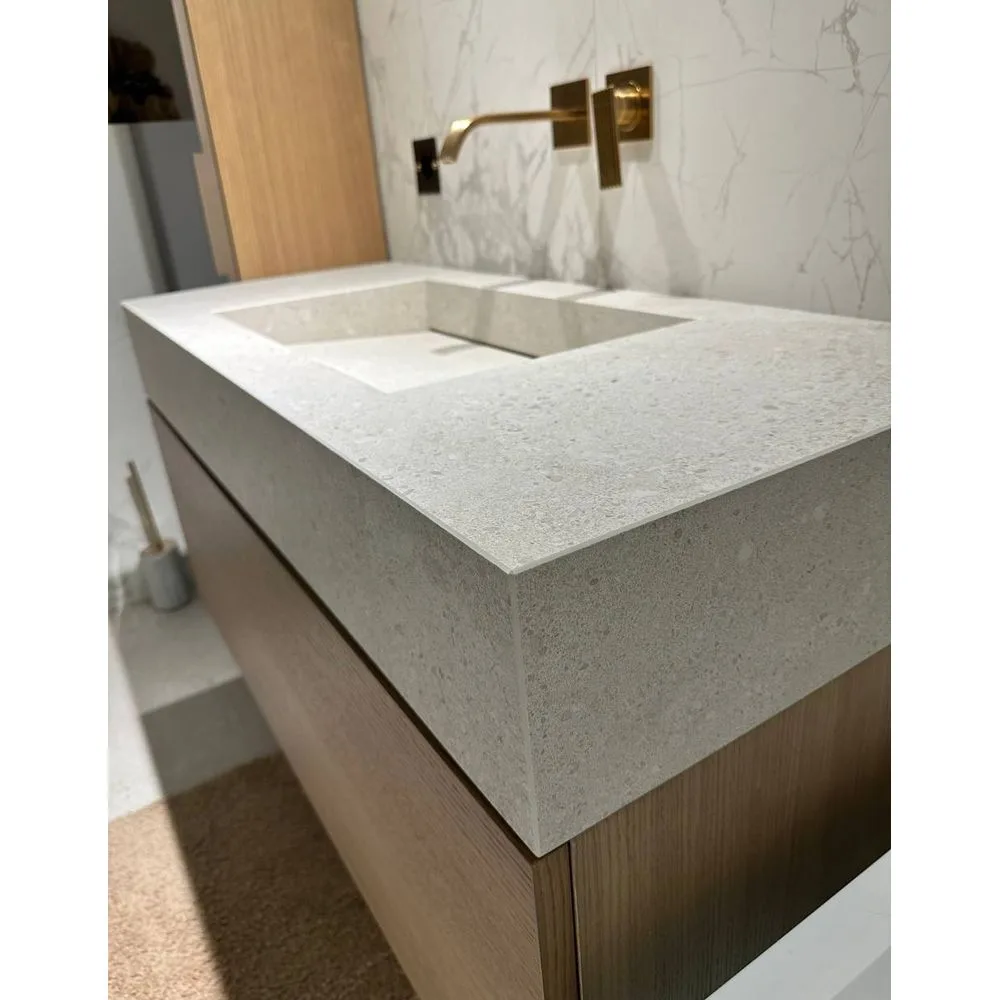 Умывальник подвесной Luxestone 120x55x16 см из керамогранита, со щелевым сливом и съемной ревизией (Stonesink model 10_1) - Фото 2